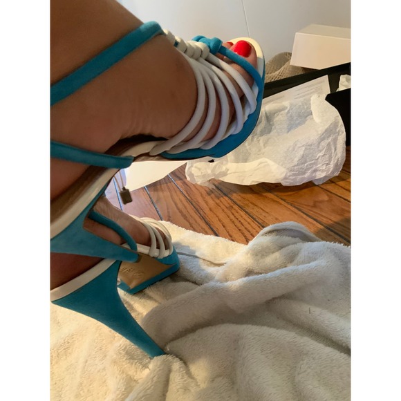 New Old Stock POLLINI 🍭 BaBy BluE + WhIte Heels 9 - Picture 4 of 16